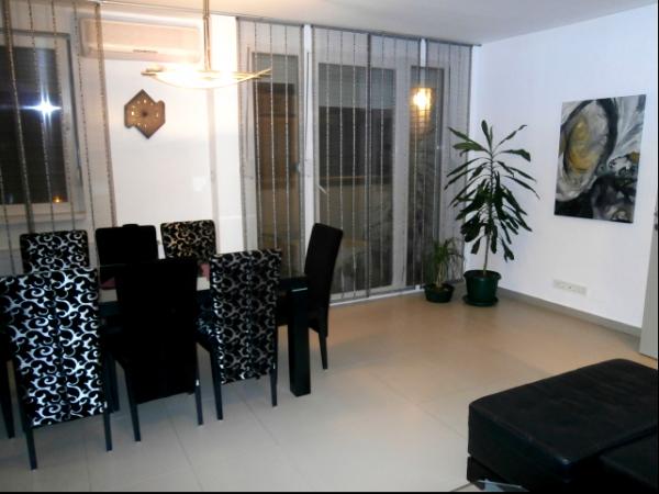 Slika 4 - Dvoiposoban stan na Crvenom pevcu